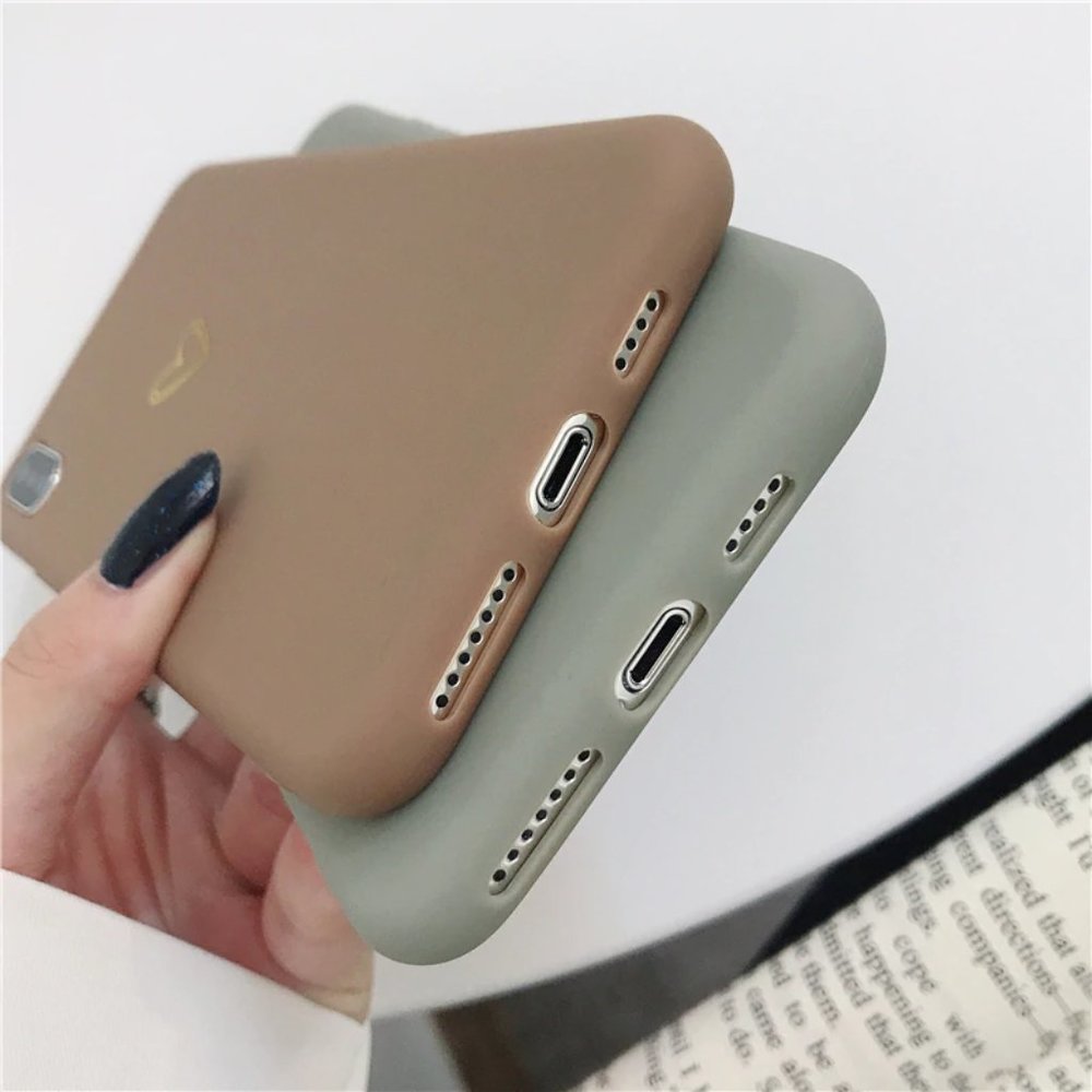 NEW iPhone 13/12/11/Pro/Max/XR Gold Heart Logo case - Picture 6 of 6